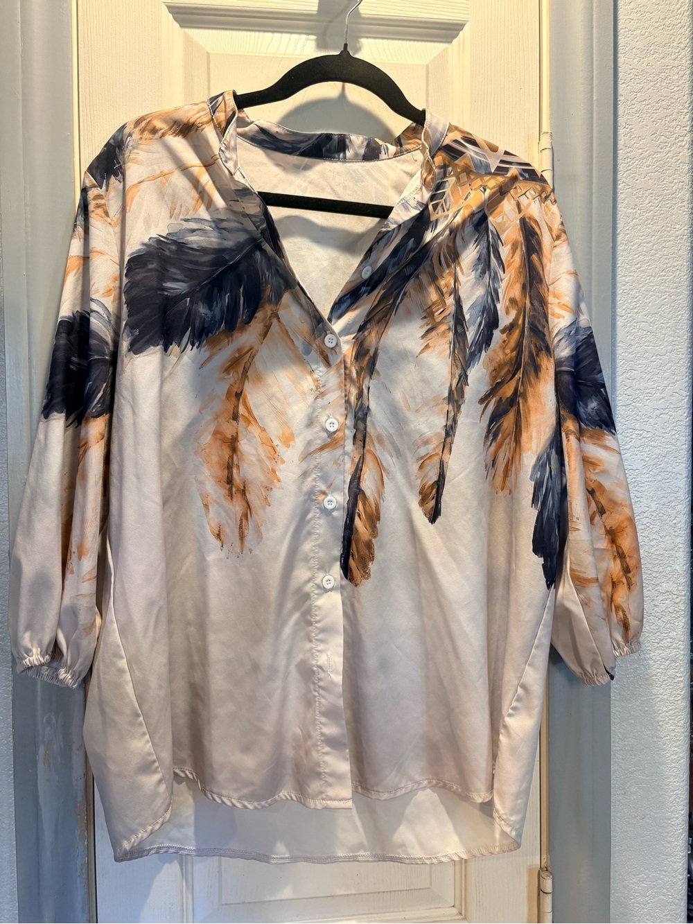 Women's Feather-Print Button Front Blouse - Cream & Navy